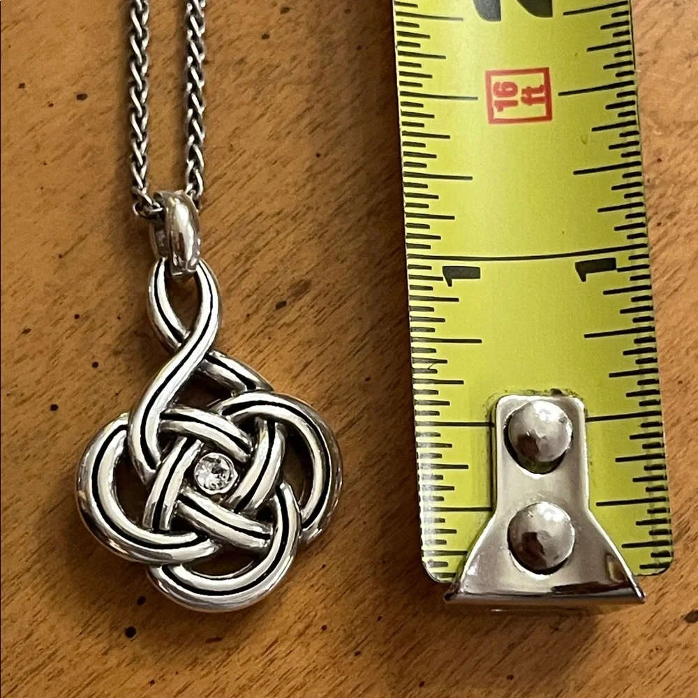 Retired Brighton interlock knot reversible design necklace adjustable - Picture 7 of 11